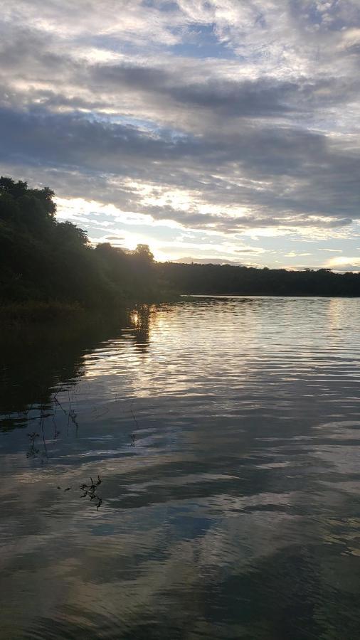 Aldeia Do Lago Caldas Novas Lindo Apt Com Cozinha Mobilia Nova Pode Levar Bebidas Na Area Das Piscinas エクステリア 写真