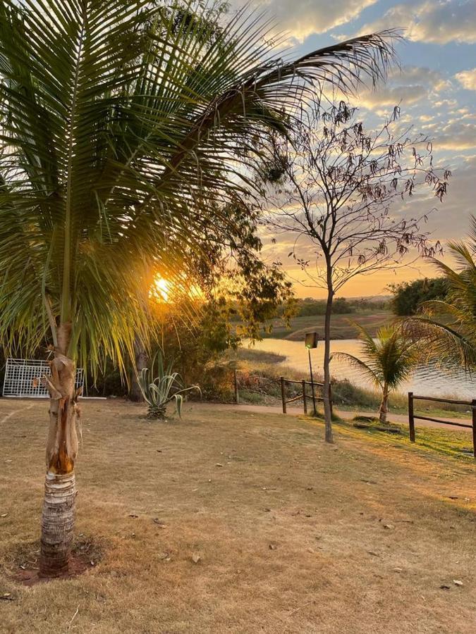 Aldeia Do Lago Caldas Novas Lindo Apt Com Cozinha Mobilia Nova Pode Levar Bebidas Na Area Das Piscinas エクステリア 写真