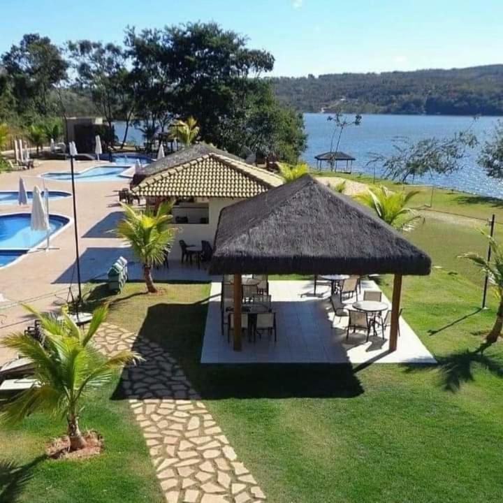 Aldeia Do Lago Caldas Novas Lindo Apt Com Cozinha Mobilia Nova Pode Levar Bebidas Na Area Das Piscinas エクステリア 写真
