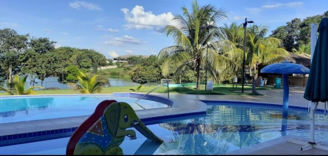 Aldeia Do Lago Caldas Novas Lindo Apt Com Cozinha Mobilia Nova Pode Levar Bebidas Na Area Das Piscinas エクステリア 写真